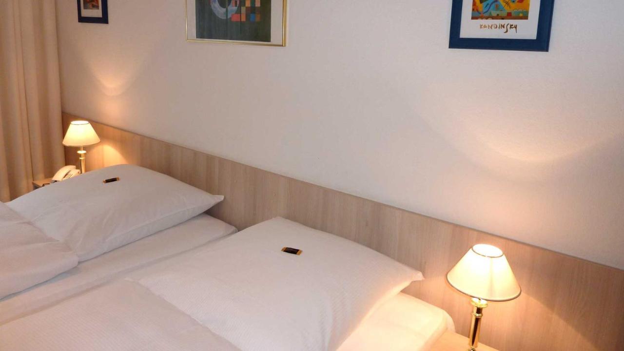 Hotel Occam Munchen Bagian luar foto